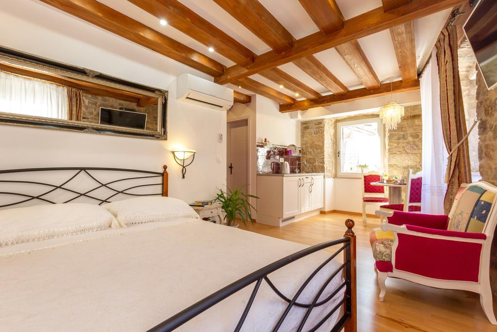Studios Aurelia Palace Split Szoba fotó