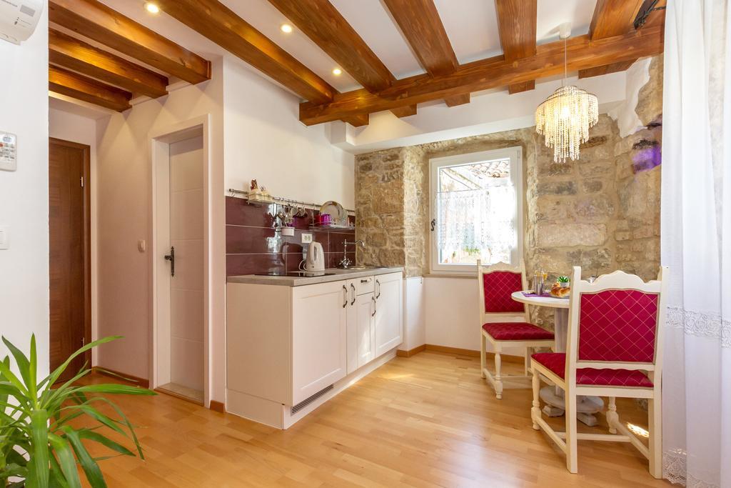 Studios Aurelia Palace Split Szoba fotó