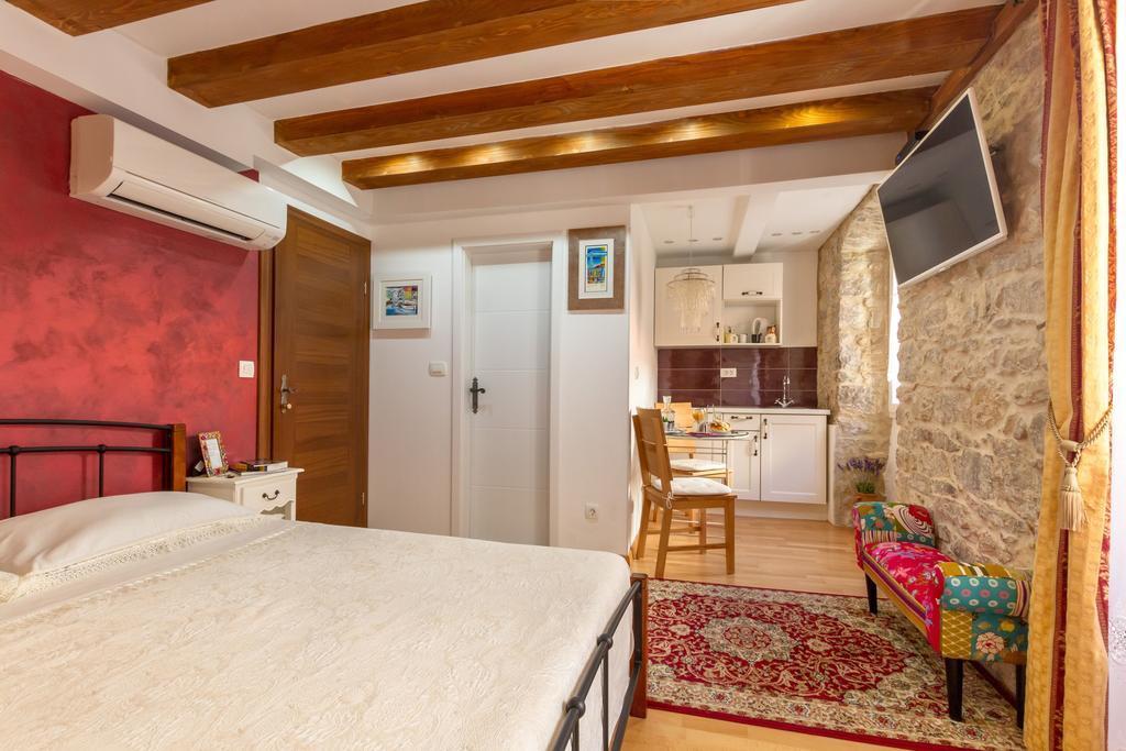 Studios Aurelia Palace Split Szoba fotó